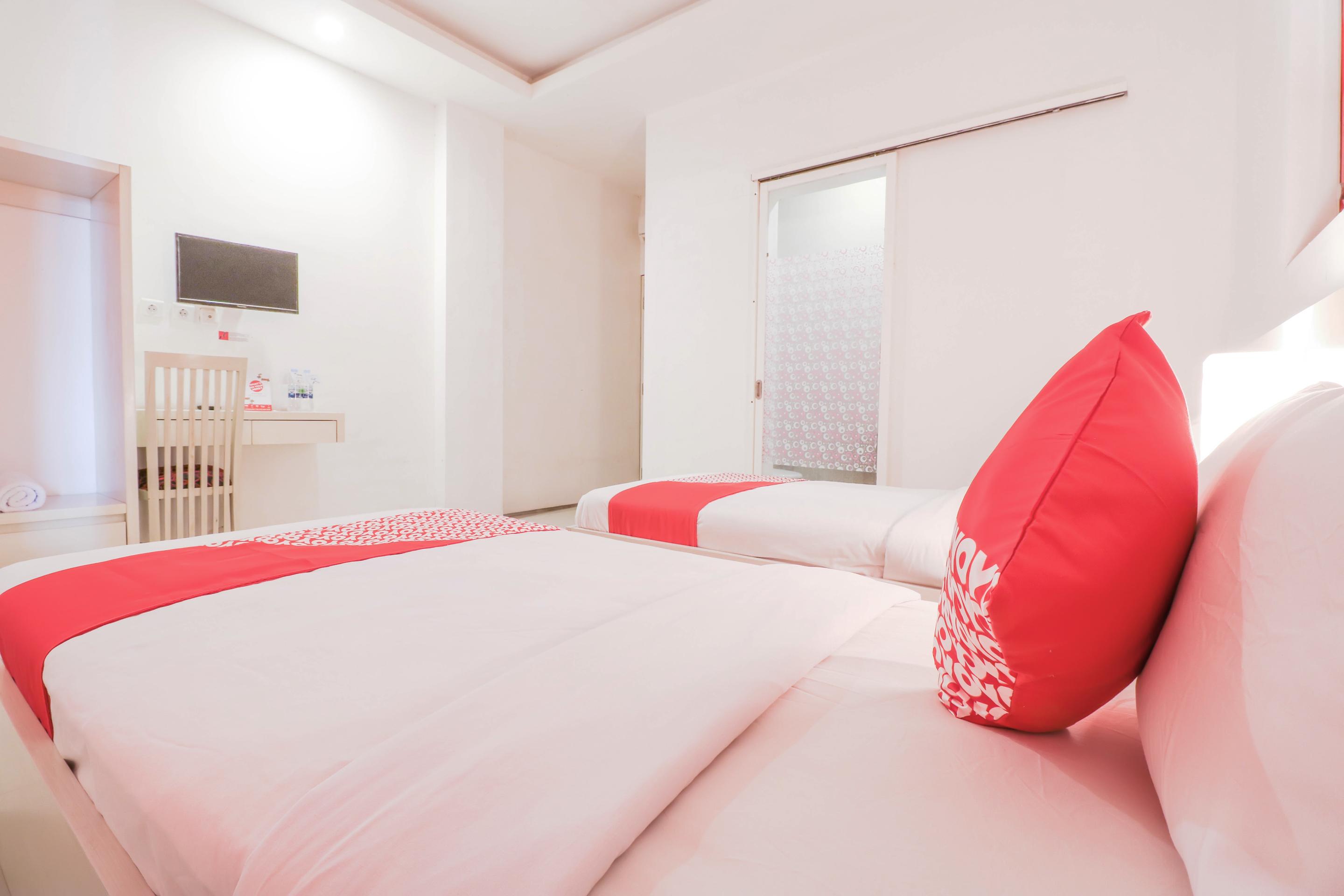 Oyo 1489 Simona Hotel Kerobokan Kültér fotó