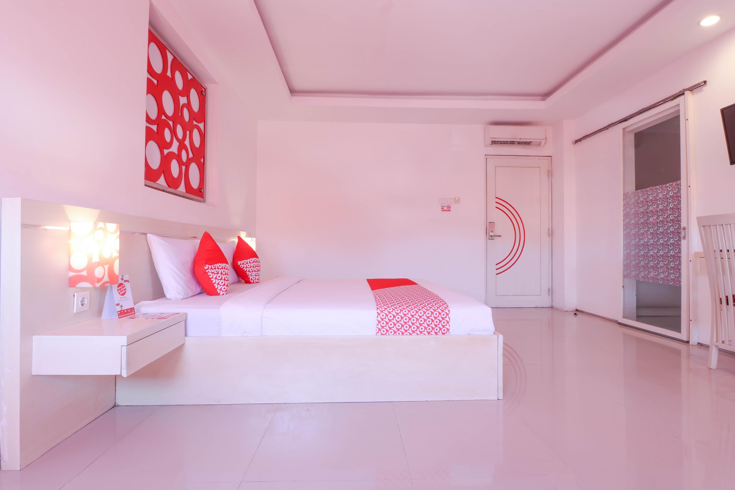 Oyo 1489 Simona Hotel Kerobokan Kültér fotó