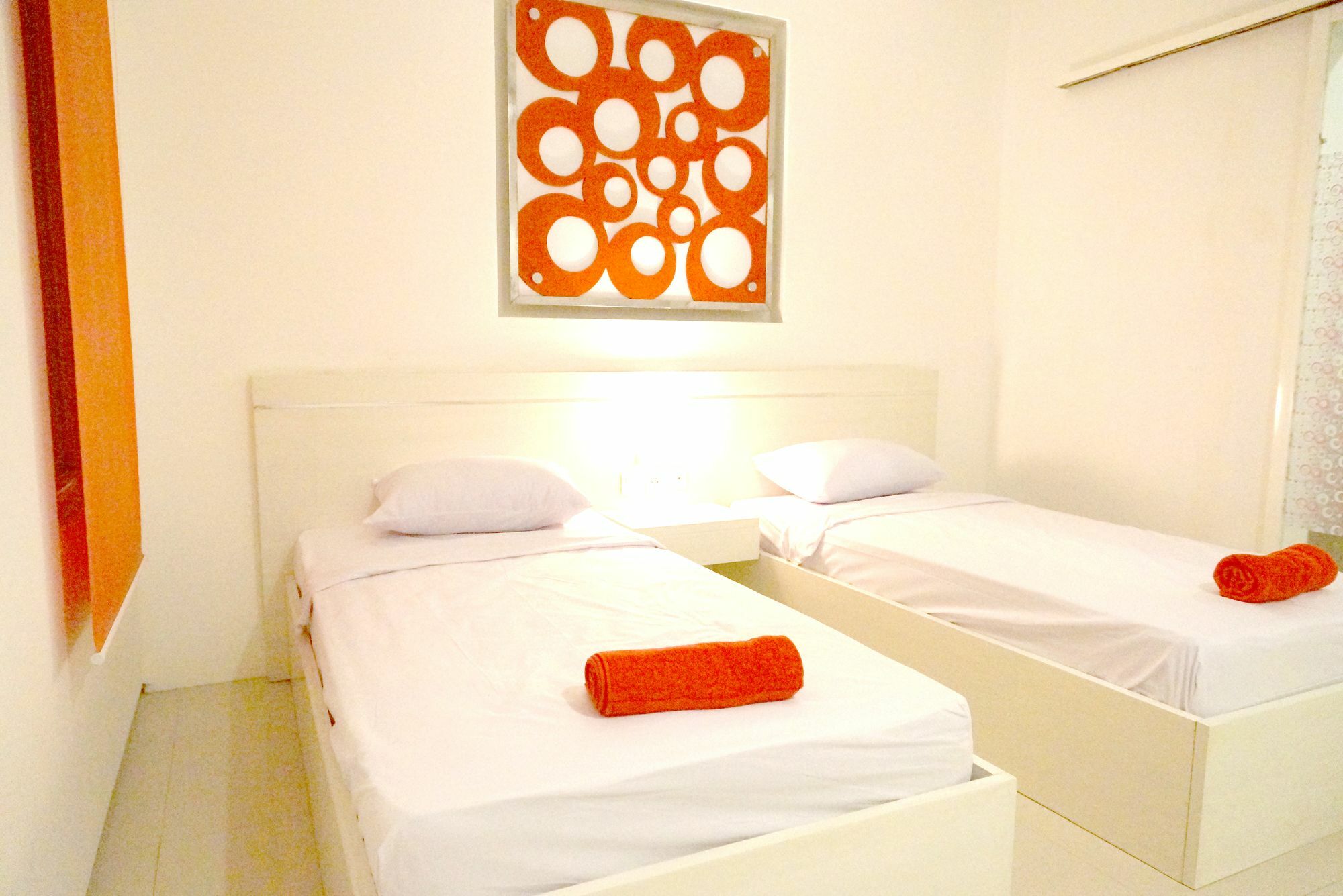 Oyo 1489 Simona Hotel Kerobokan Kültér fotó